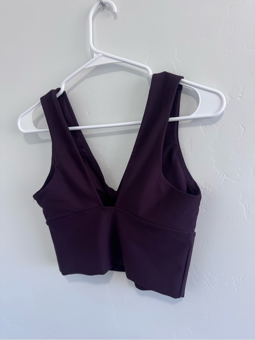 Old Navy Light Support PowerSoft Twist Longline Sports Bra Plum Small - Picture 6 of 7
